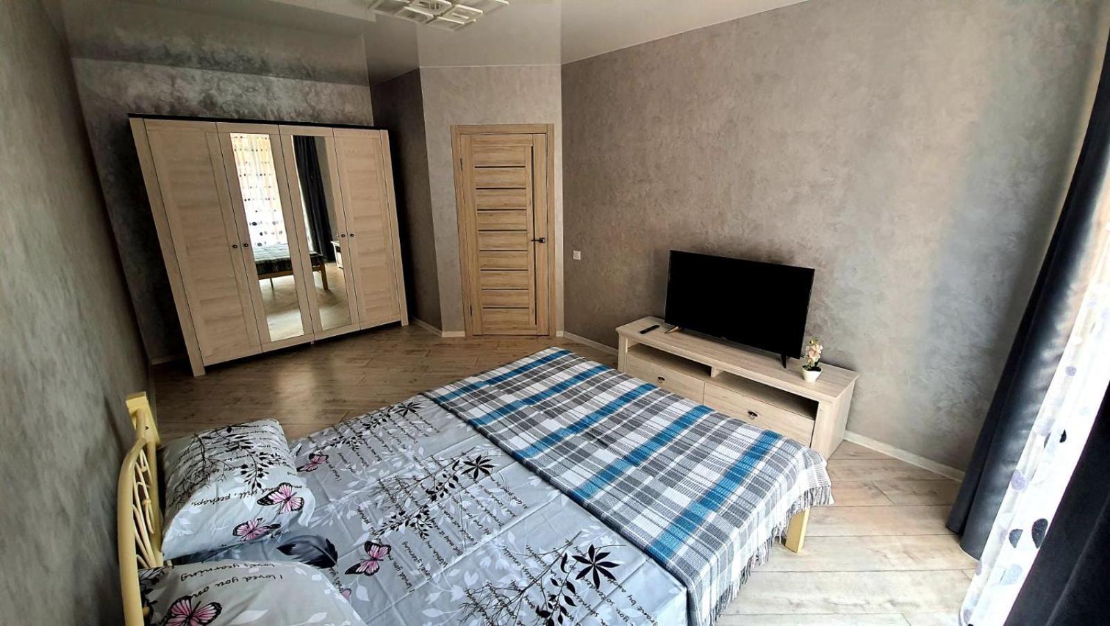 Яровиця Люкс Lutsk Luaran gambar
